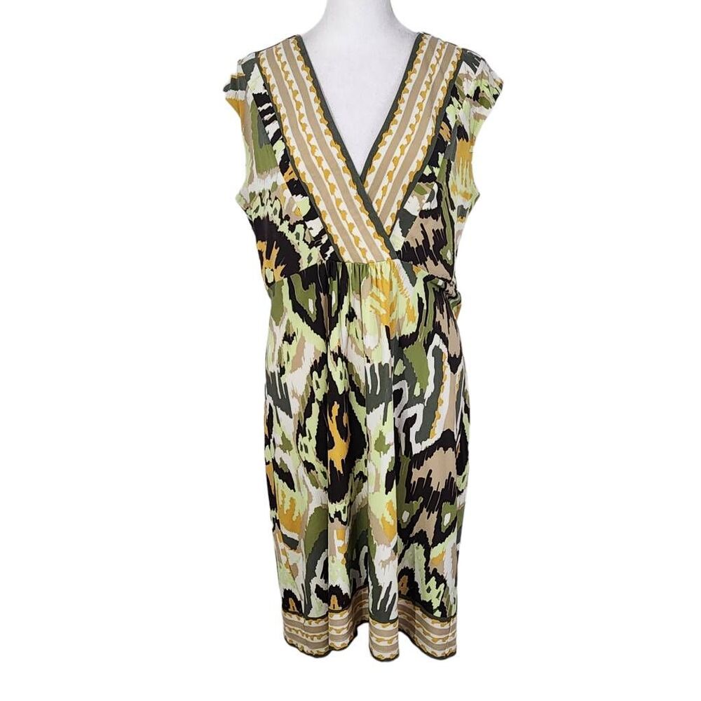 Emma & Michele Green Yellow Sleeveless Sheath Dress Size 12 Wedding Guest Dress